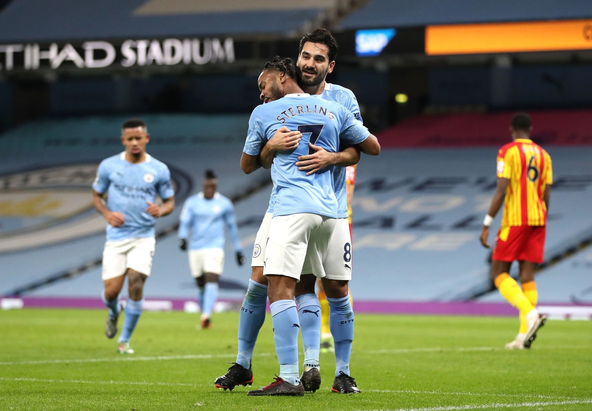 引了众多国 引了众多国